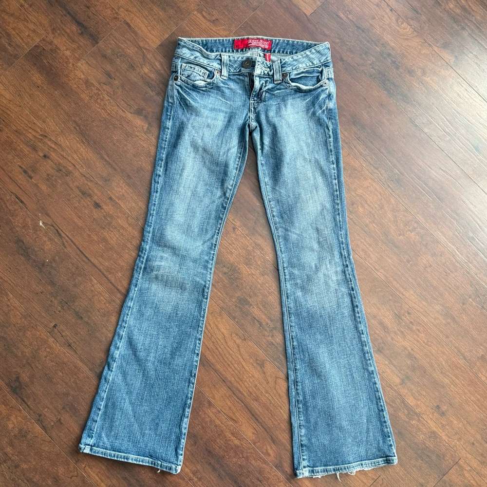 Vintage Guess Women's
Daredevil Flare Low Rise Stretch Blue Denim.
